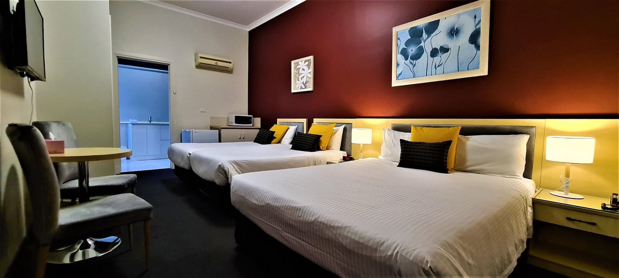Brunswick Tower Hotel Melbourne Bagian luar foto