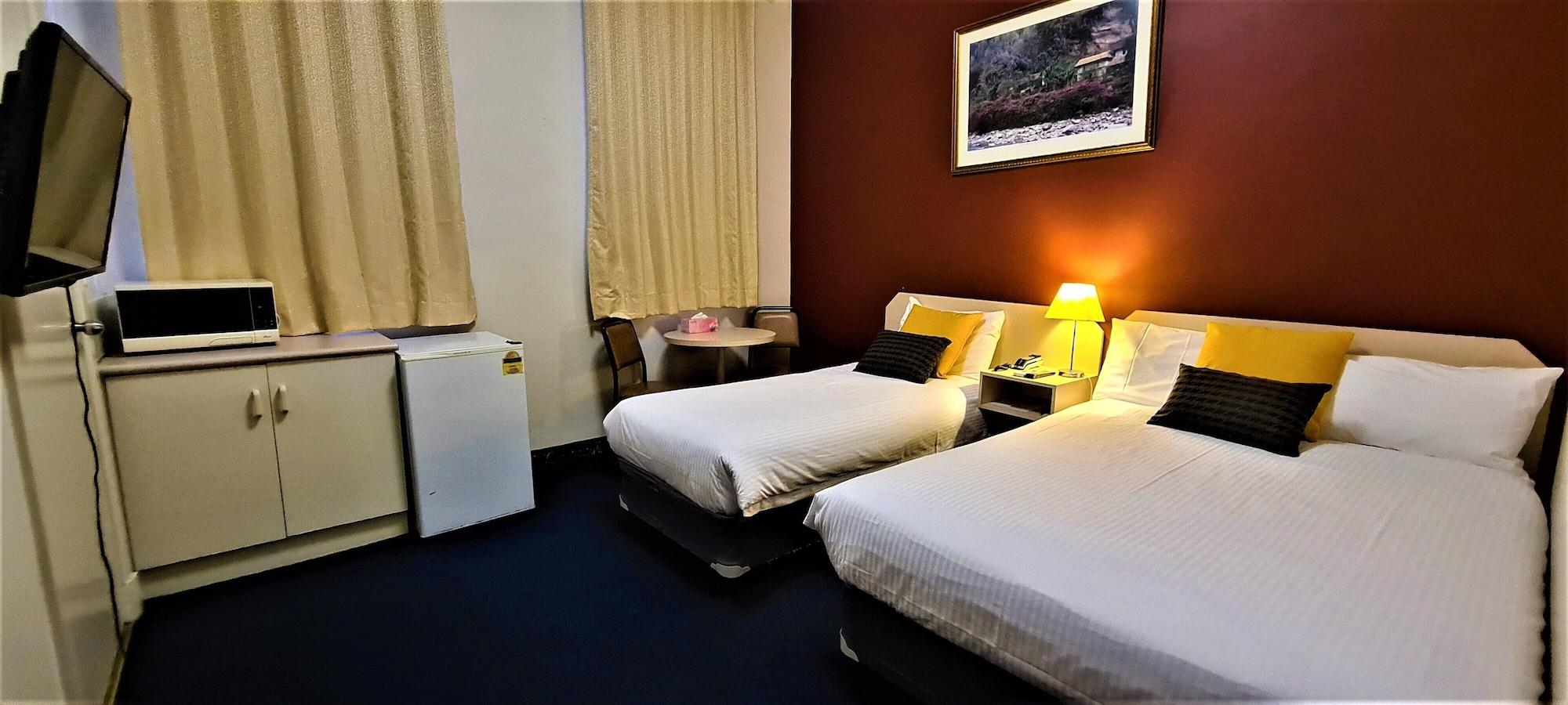 Brunswick Tower Hotel Melbourne Bagian luar foto