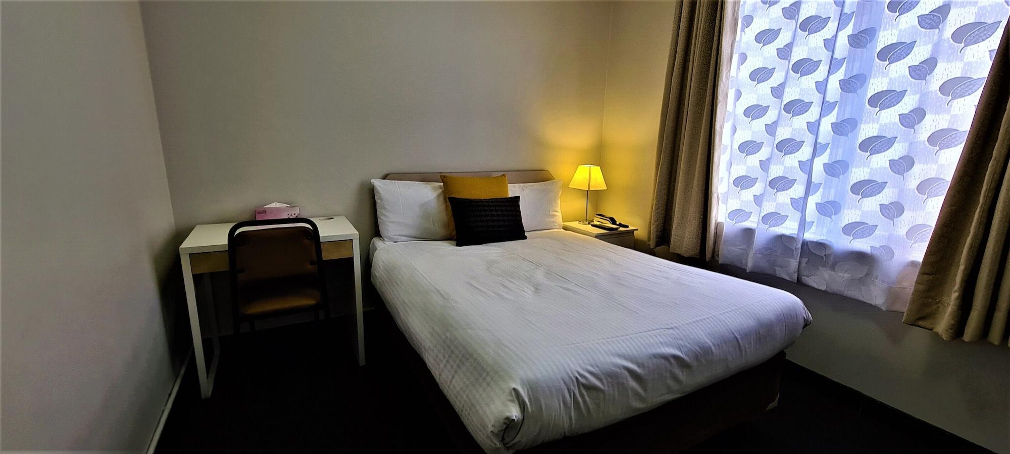 Brunswick Tower Hotel Melbourne Bagian luar foto
