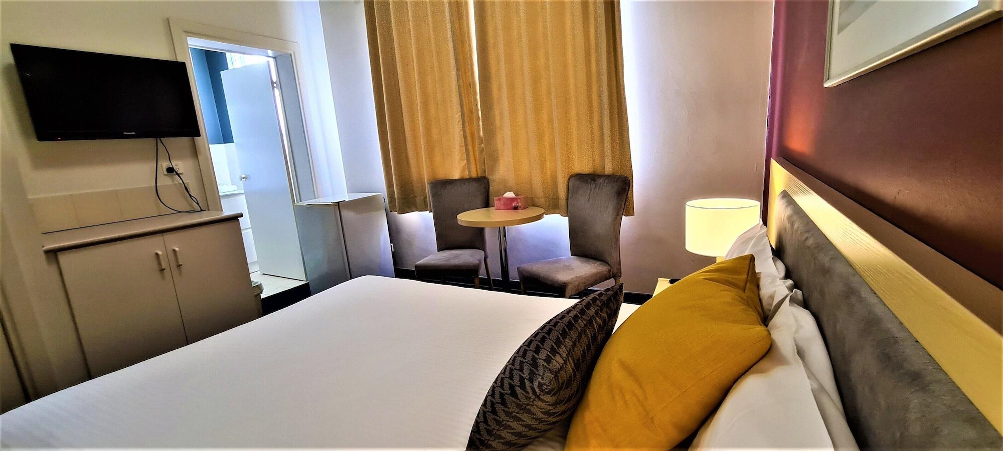 Brunswick Tower Hotel Melbourne Bagian luar foto