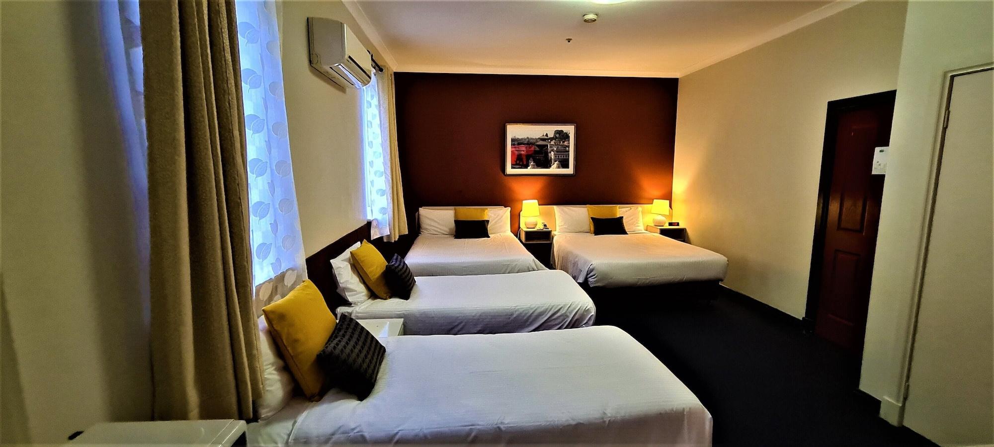 Brunswick Tower Hotel Melbourne Bagian luar foto