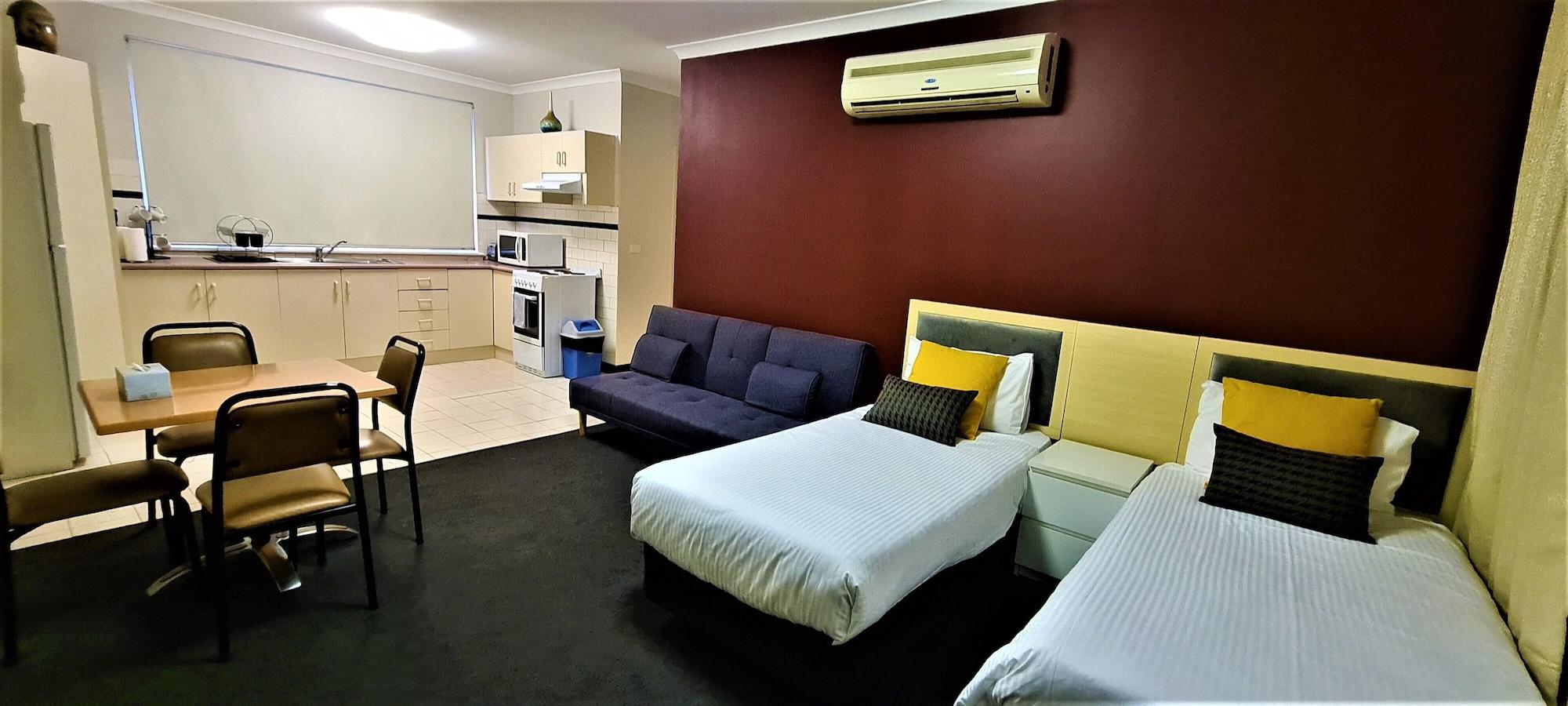Brunswick Tower Hotel Melbourne Bagian luar foto