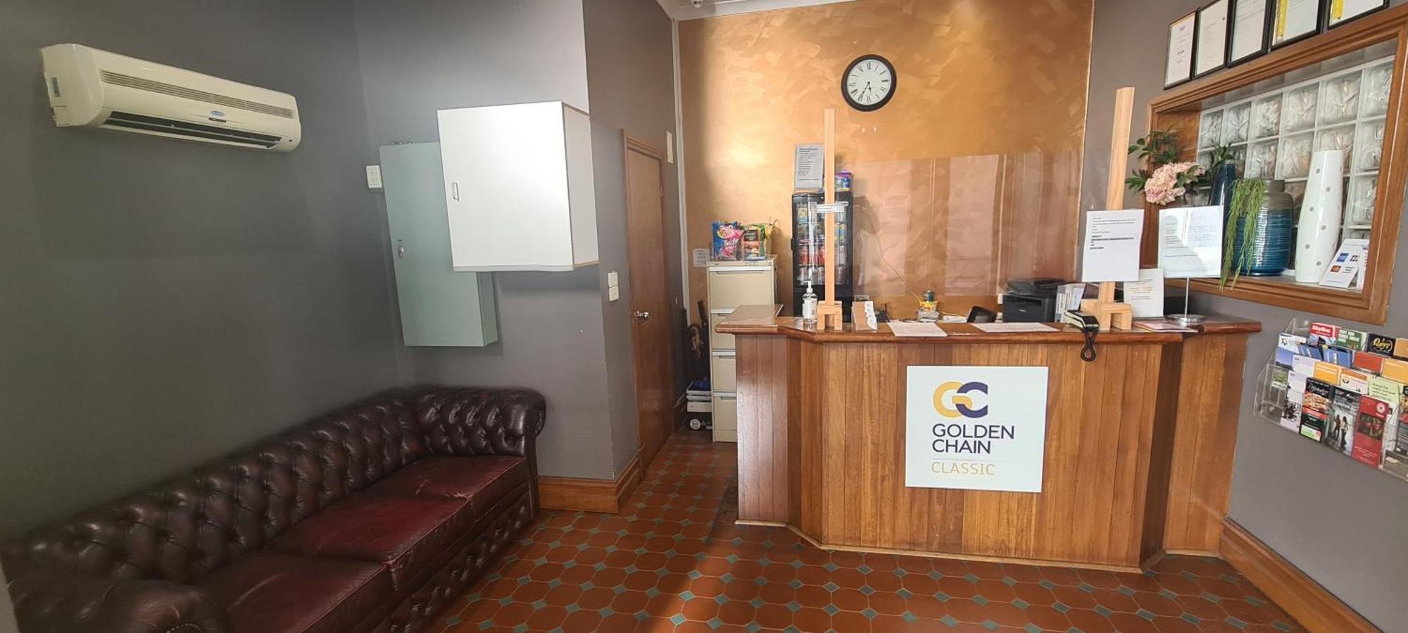 Brunswick Tower Hotel Melbourne Bagian luar foto