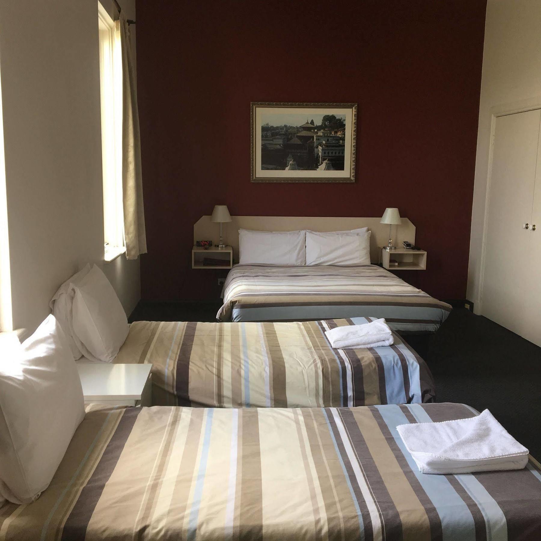 Brunswick Tower Hotel Melbourne Bagian luar foto