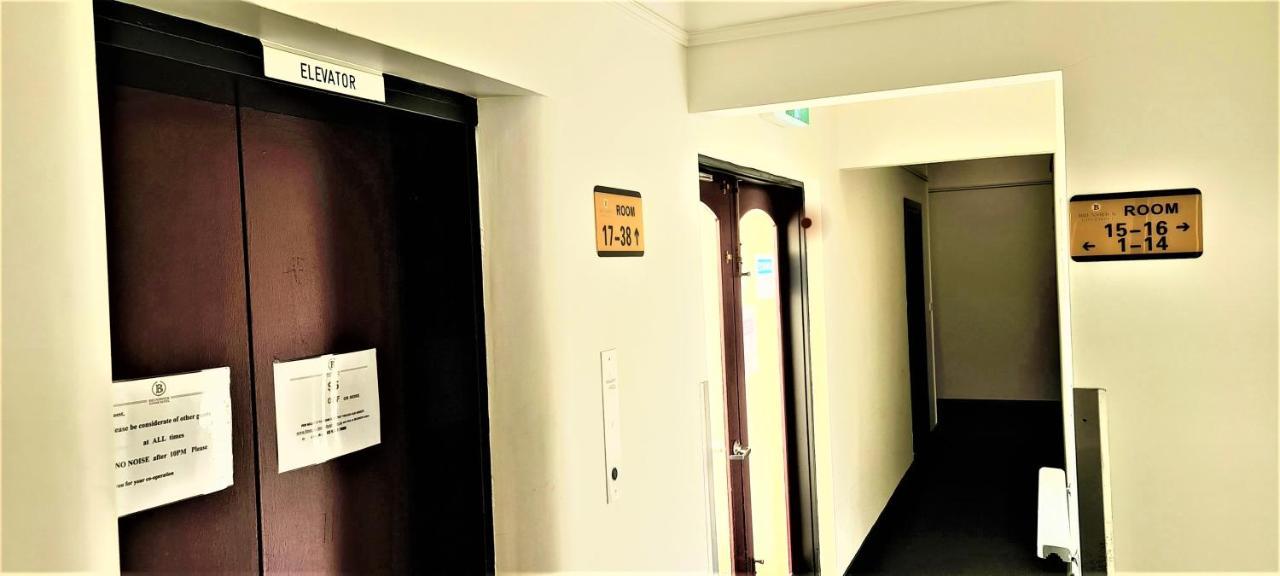 Brunswick Tower Hotel Melbourne Bagian luar foto